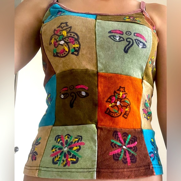 Ethnic African Artistry Top - Picture 1 of 9